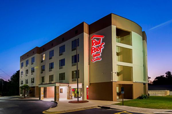 Hotel Red Roof Suites Fayetteville-Fort Bragg